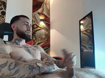Stripchat Best live sex cam show of Luke_davis01