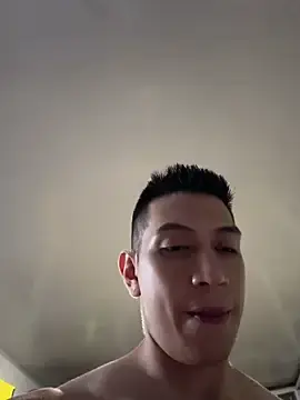 Stripchat Free Live Porn of OliverWest04