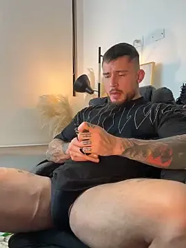 Stripchat Nude Webcam of DimitriSullivan_
