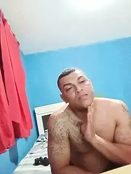 Stripchat Free Porn Cam of VitorBDote23cm