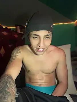 Stripchat Adult Webcam of pabonsito