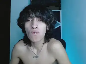 Stripchat Best Webcam of littlextreme