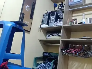 Stripchat Adult Webcam of kurtbigcock