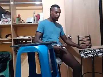 Stripchat Adult Webcam of kurtbigcock