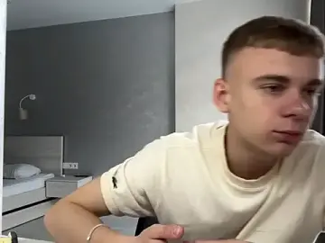 Stripchat Best live sex cam show of SoloFury