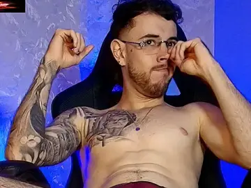 Stripchat Nude Webcam of CodyWalkerR