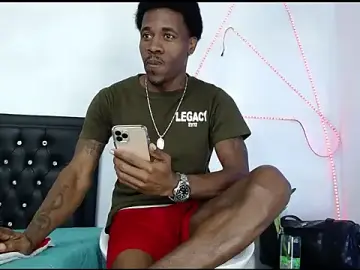 Stripchat Watch Live Sex Cams of Damian_hart_24CM