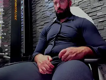 Stripchat Free Porn Cam of David_Big_Daddy
