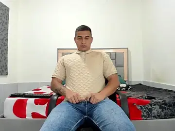 Stripchat Free Porn Cam of simookeler