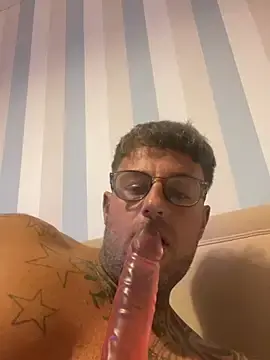 Stripchat Live Sex Cam of Newcastle_tattedfarmer