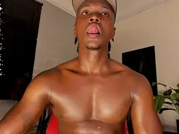 Stripchat Free Live Porn of DannSmmith