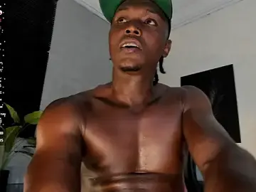Stripchat Live Sex Cam of DannSmmith