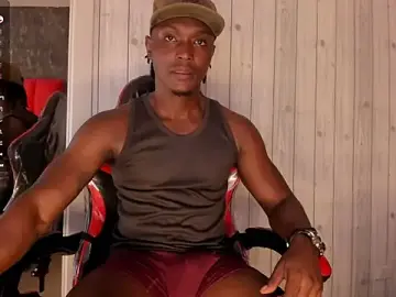 Stripchat Free Porn Cam of DannSmmith