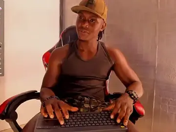 Stripchat Watch Live Sex Cams of DannSmmith