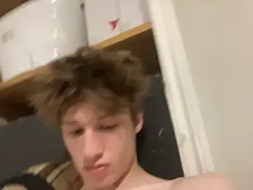 Stripchat Nude Webcam of yourwhiteboy1