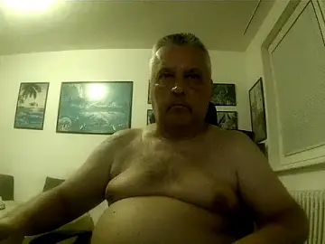 Stripchat Adult Webcam of Robert_SK1