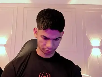 Stripchat Live Porn of ANDRES_STUD