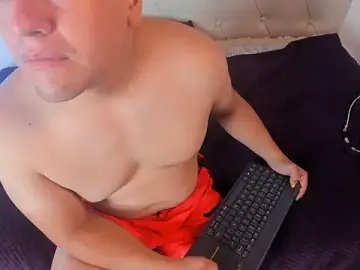 Stripchat Best live sex cam show of oliver_price1