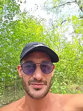 Stripchat Free Porn Cam of Zeefy