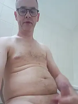 Stripchat Free Porn Cam of Hectorthyssen1