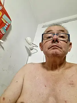 Stripchat Free Porn Cam of Marlon92700
