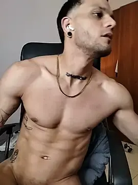 Stripchat Nude Webcam of morenosiam
