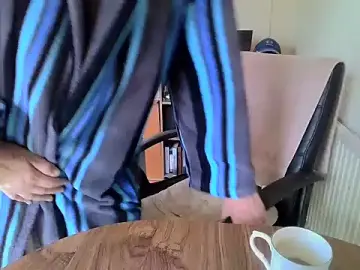 Stripchat Live Sex Cam of daddyflash