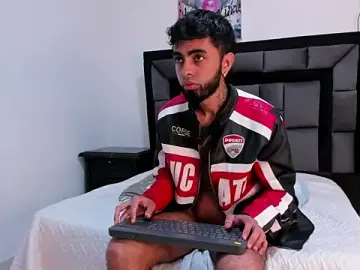 Stripchat Sex Cam of Jack_bigdick1