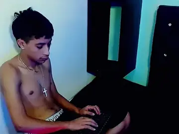 Stripchat Adult Webcams of jl_brayan12