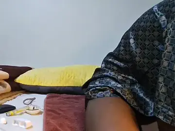 Stripchat Watch Live Sex Cams of kingsolomondaddzy