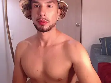 Stripchat Live Sex Cam of SebastianNoir