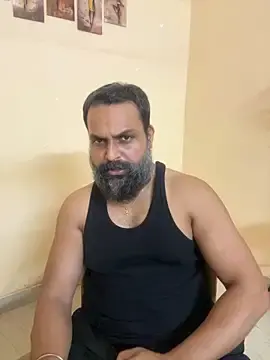 Stripchat Nude Webcam of beast_bearded_dady