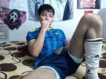 Stripchat Adult Webcams of dylan_fun18
