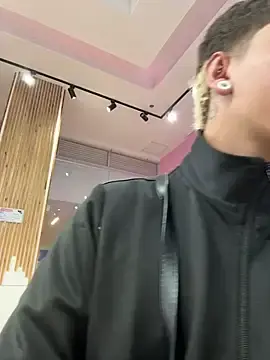 Stripchat Live Sex Cam of ARON_LUXX