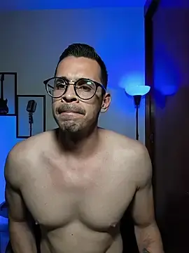 Stripchat Free Porn Cam of towers_j