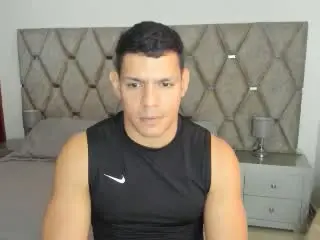 Xlovecam Nude Webcam of LoganVelasco