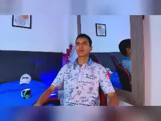 Xlovecam Live Sex of AlanColthon