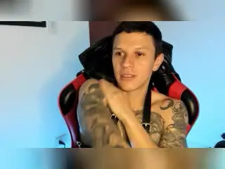 Xlovecam Free Porn Cam of MasterDaveExtreme