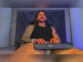 Xlovecam Free Porn Cam of DanteDimarco