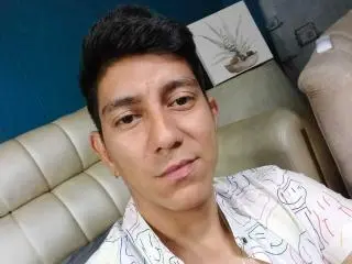 Xlovecam Adult Webcam of SanderNoah