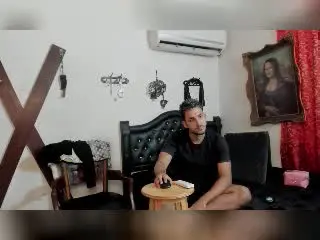 Xlovecam Live Sex Cam of JadeAndBob
