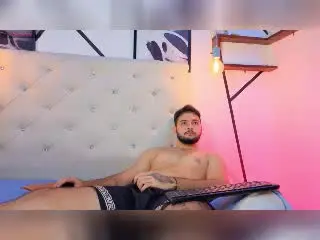 Xlovecam Private Sex Chat of AryanBrown