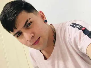 Xlovecam Free Live Porn of Sthefano