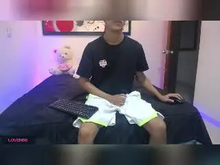 Xlovecam Watch Live Sex Cams of AndressDean