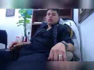 Xlovecam Nude Webcam of AquilesTaylor