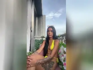 Xlovecam Nude Webcam of MaryAndy