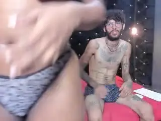 Xlovecam Live Porn of JeniferandBenn