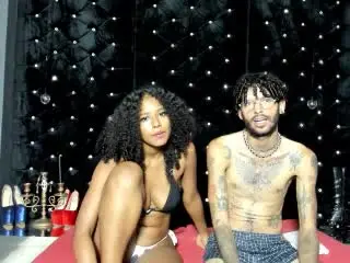 Xlovecam Live Sex of JeniferandBenn