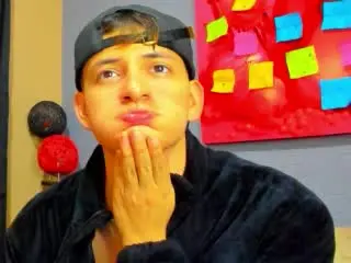 Xlovecam Watch Live Sex Cams of GabyThoms