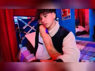 Xlovecam Adult Video Chat of LukeHowlandy